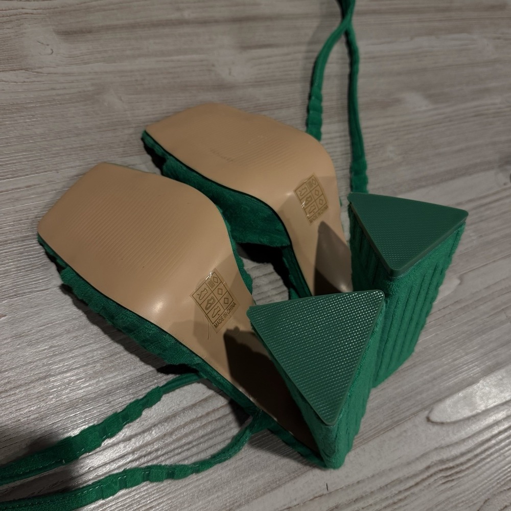 Public Desire ASOS Green Mojito Towelling Wrap Block Heel Strap Sandals US 6 NEW - Picture 3 of 16